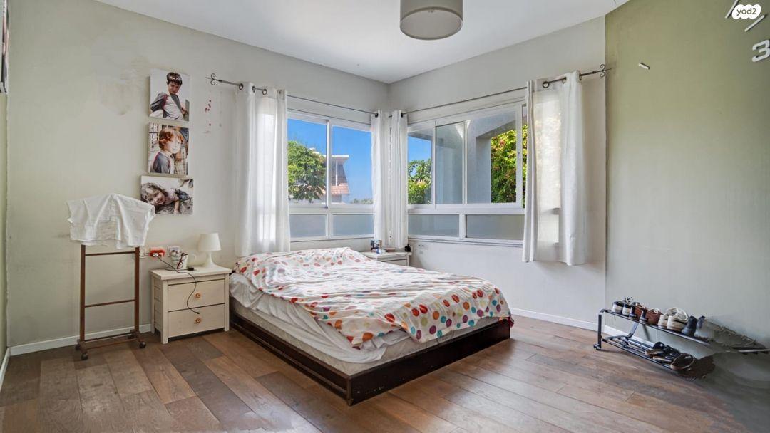 בית פרטי/ קוטג', נאות הפרחים, גן יבנה