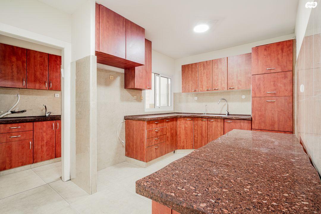 דב ברייר 1,אשקלון