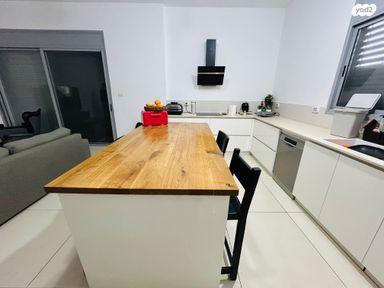 העלייה דו משפחתי, המושבה, גדרה