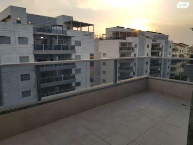 דרך האילנות 33, גדרה מזרח