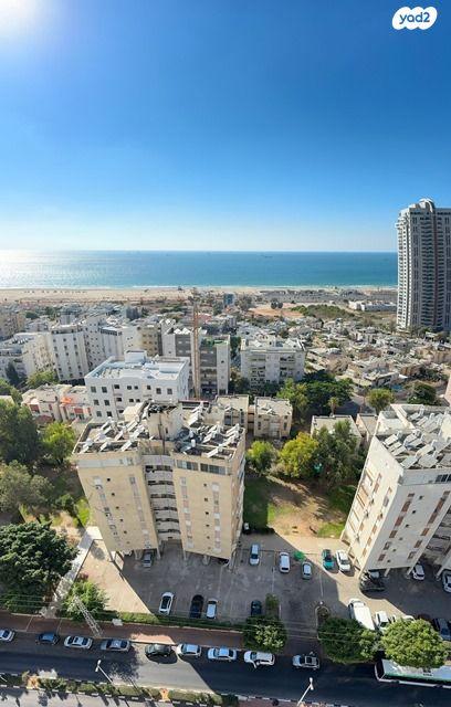 רוגוזין 27, רובע ד', אשדוד