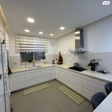 דו משפחתי, גבעת הסביונים, קרית מלאכי