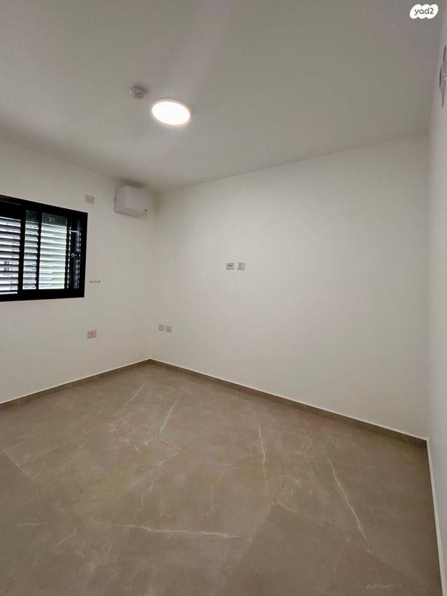 הגפן 3, כרמי הנדיב, אחוזת רוטנר, קרית מלאכי